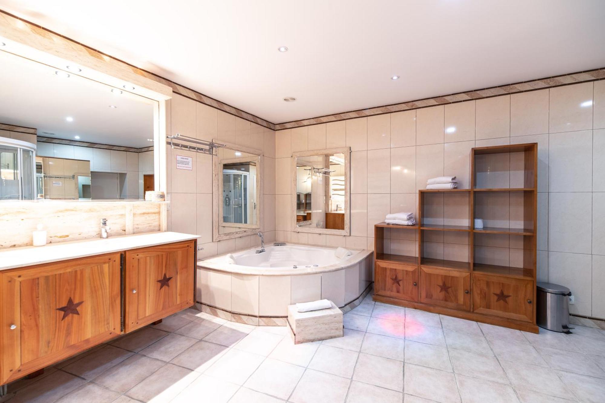 Appartement Du Couvent Narbonne Ngoại thất bức ảnh